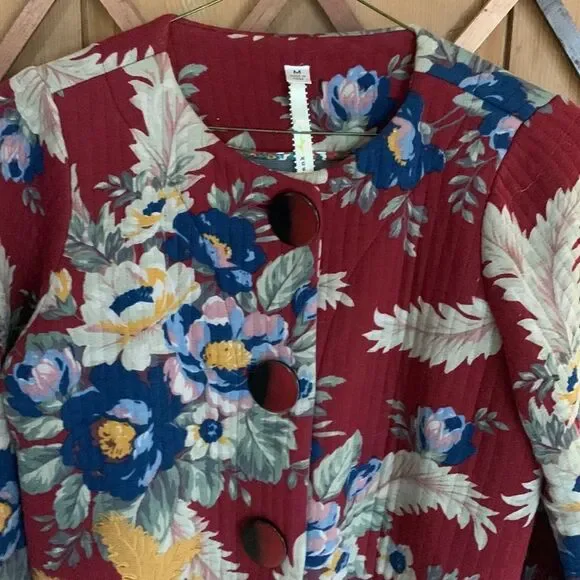 Uncle Frank maroon quilted gold floral appliqué buttoned coat - Picture 3 of 9